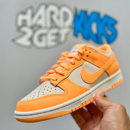 Wmns Nike Dunk Low - Peach Cream
